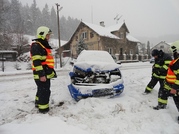 DN 2 vozidel - Suchovršice, 23.2.2013